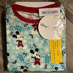 Mickey winter wonderland little sleepies